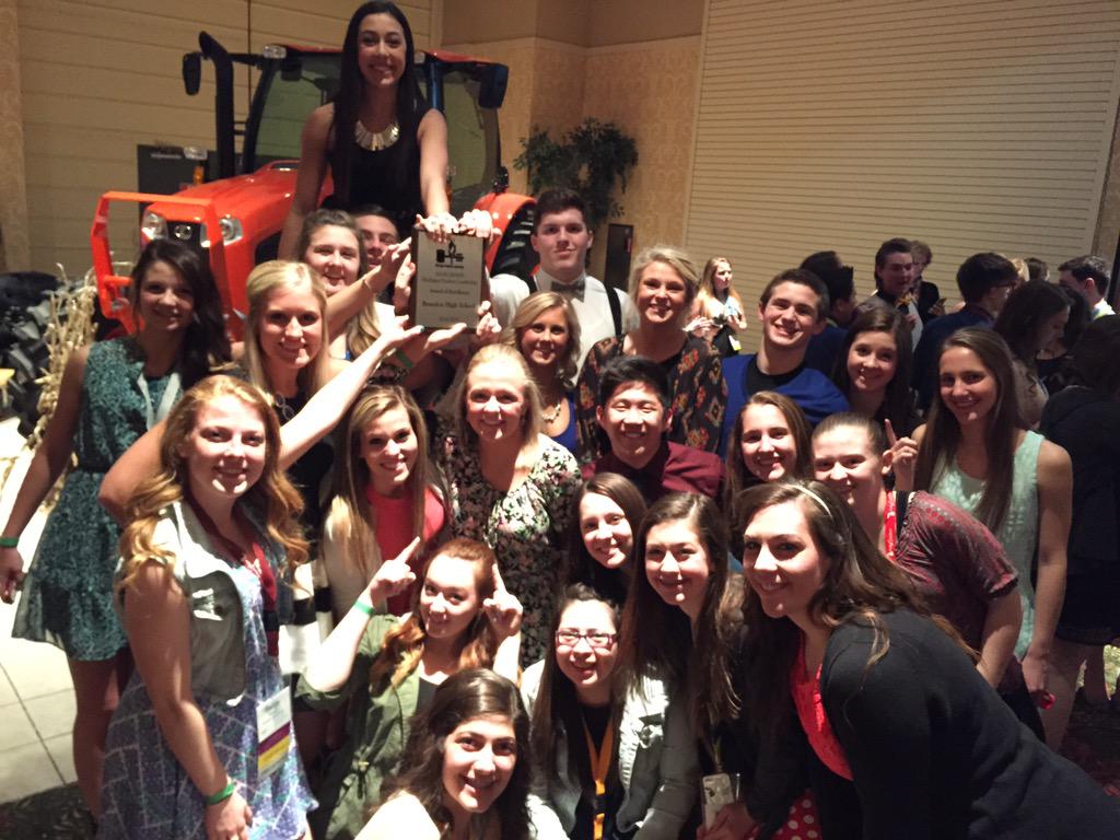 _Pizzala's tweet photo. 2015 MASC Award of Excellence!! Nice work!#asweseeitBHS #PureLeadership15 http://t.co/lLYlGqRMHi