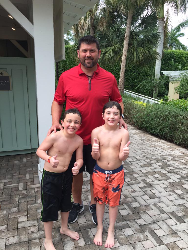 Fairbrother_J's tweet photo. Thank you #Tek #legend #captain33 #favoriteredsox for posing for a pic - boys were over the moon @CatherinVaritek http://t.co/RUbqktvf2x