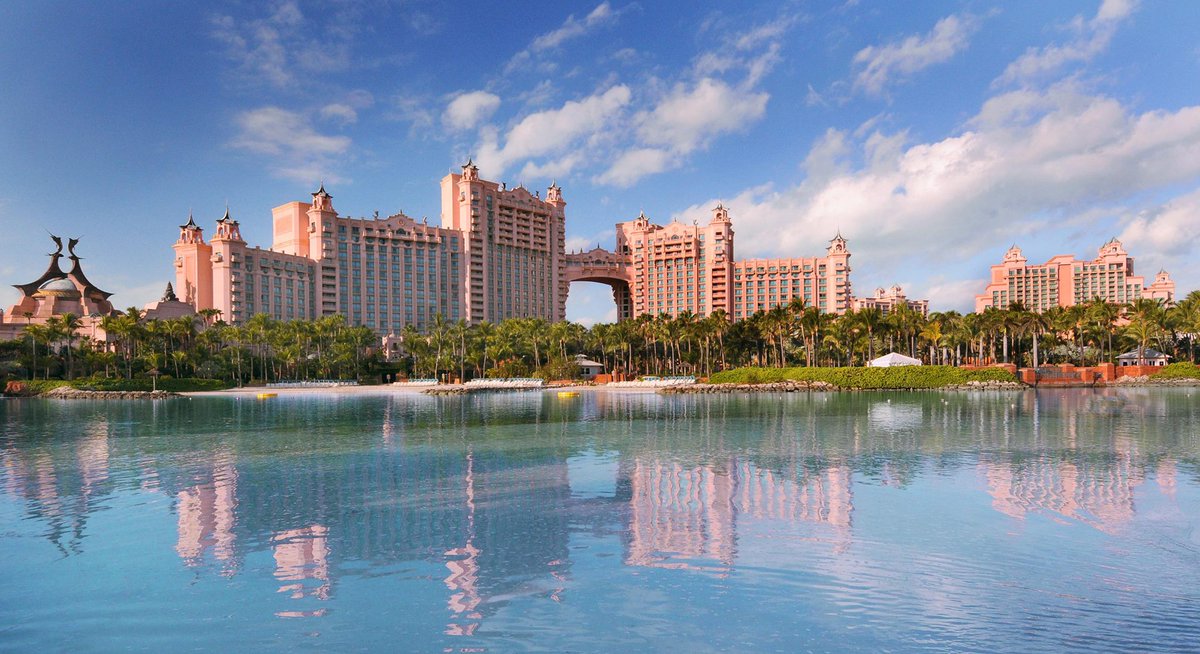 atlantisbahamas's tweet photo. My favorite Atlantis vacation memory is _________. #Atlantis20 http://t.co/c7GZS5YSlx