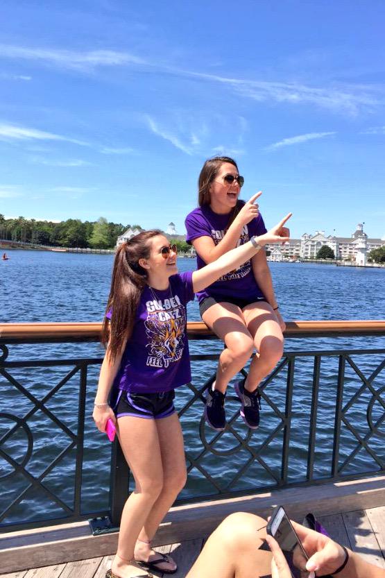_AlyssaHansen's tweet photo. "hey look at those champs over there" http://t.co/EBsBW0NRW0