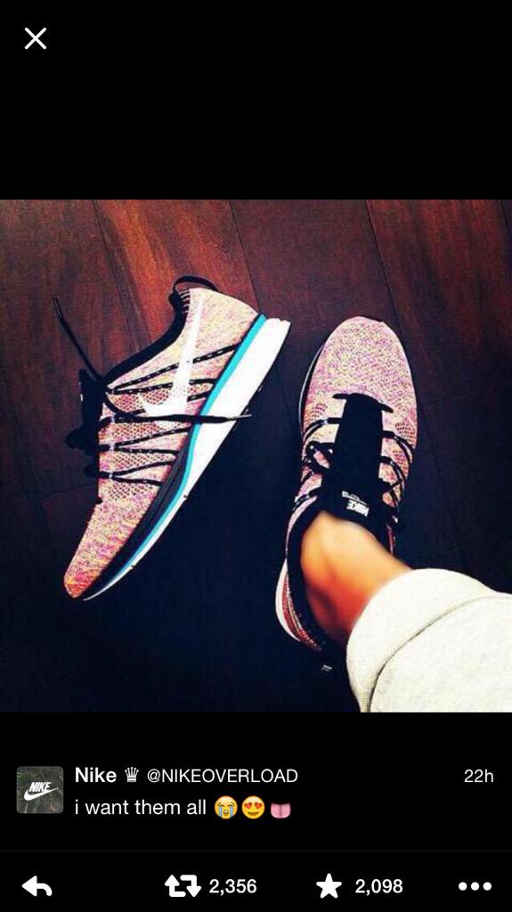 likableclothes's tweet photo. I want everything @NlKEOVERLOAD tweets omg 😍😍 best nike Twitter account!!💦 everyone should follow them 💎💙 http://t.co/mTcf3b2nvT