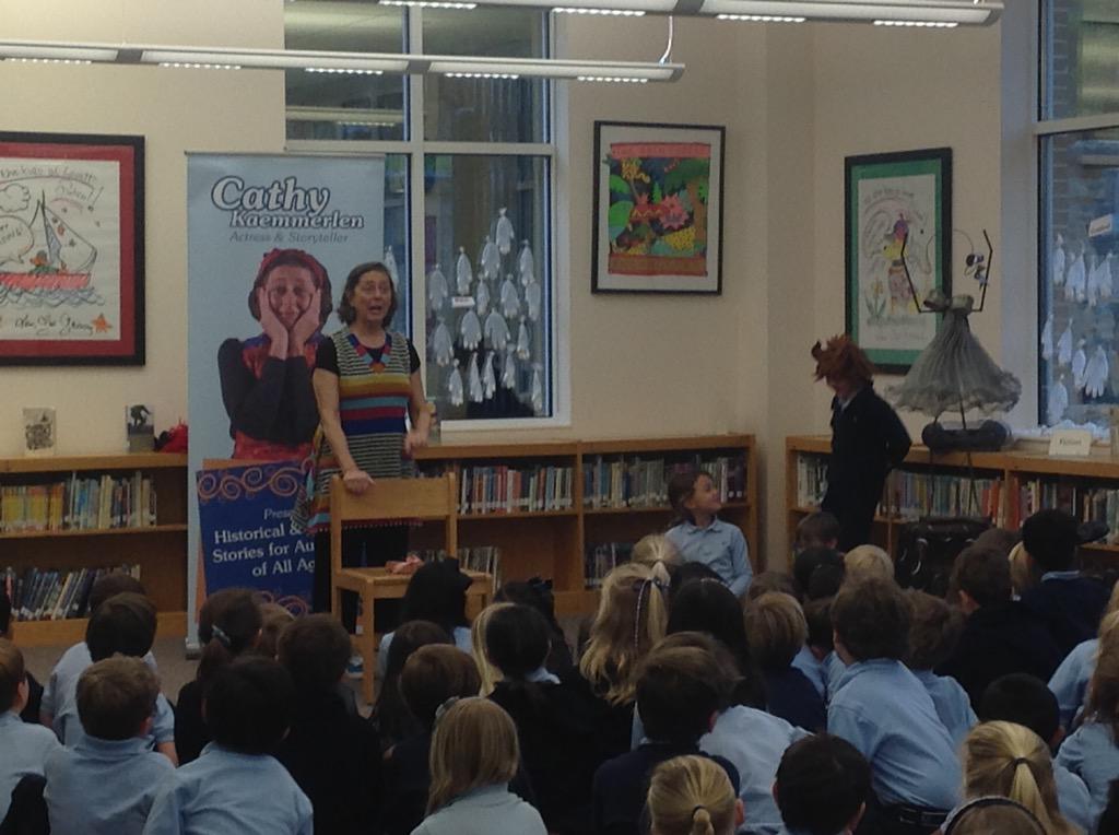 PapillonIvey's tweet photo. The students enjoying a visit from storyteller Cathy Kaemmerlen. http://t.co/5ovpSUbIwQ