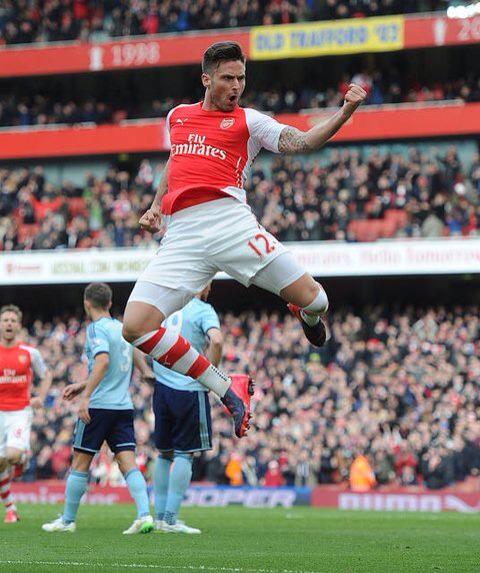 UberAFC's tweet photo. GOALS IN 2015:

OLIVIER GIROUD: 12

CRISTIANO RONALDO: 10 http://t.co/bXU3IA0ib8