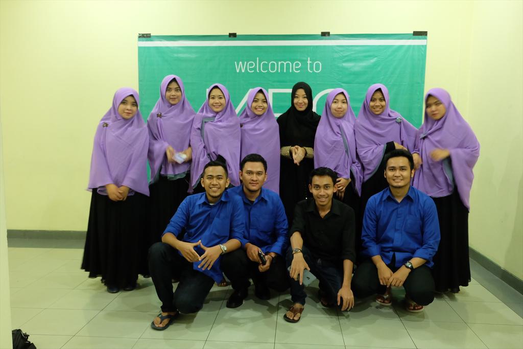 IrwansyahFoto's tweet photo. Great Team, Great Organizer @IBCbooming @ArifYasirRahman @jamiljemo @fajargoro #MuslimEntrepreneurConference http://t.co/d8tKIvWUeF