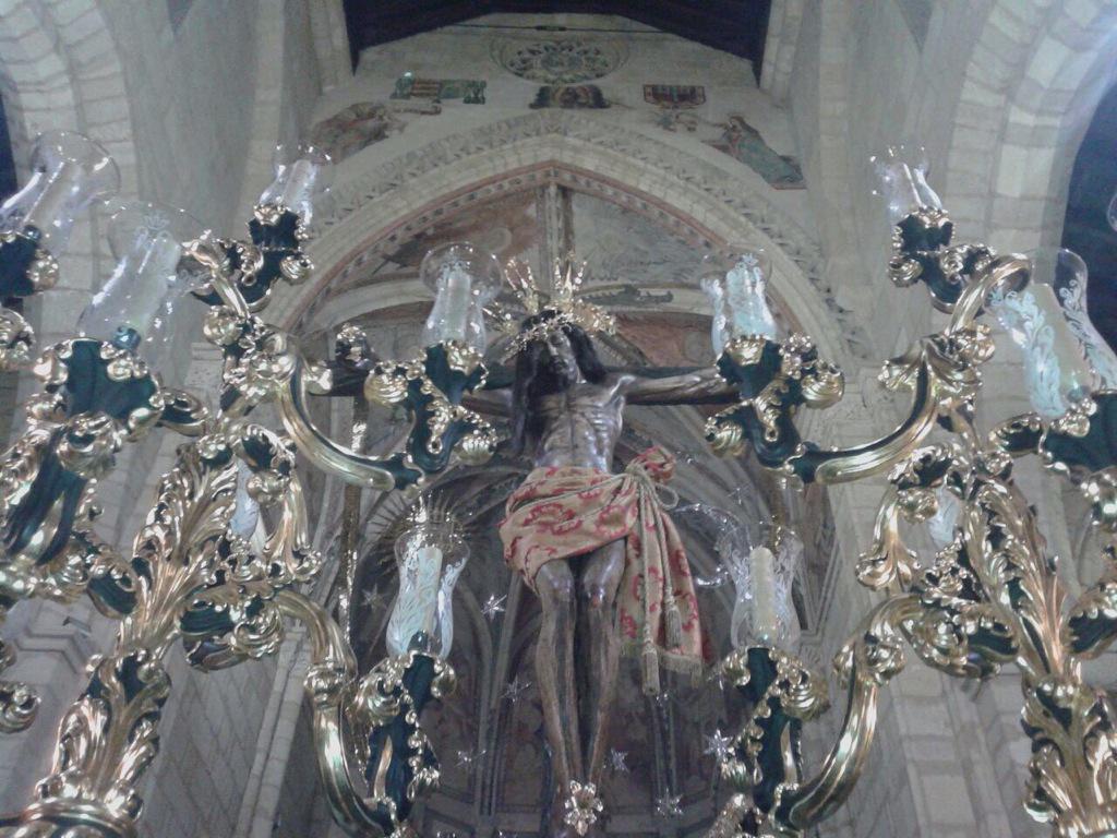 Todo listo para realizar la Estación de penitencia.