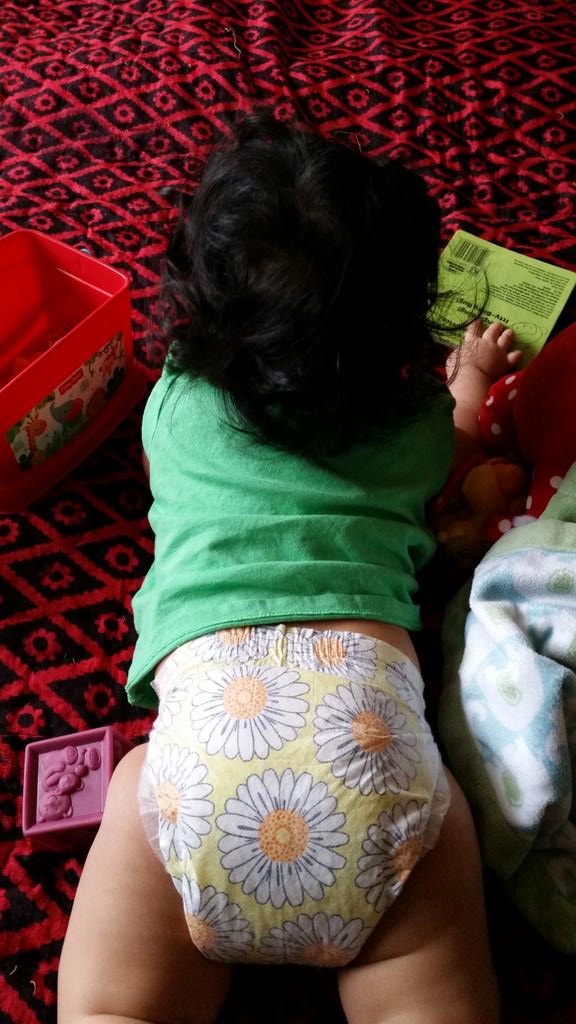 sarahghoshal's tweet image. #learningtocrawl @Honest #springtime #baby