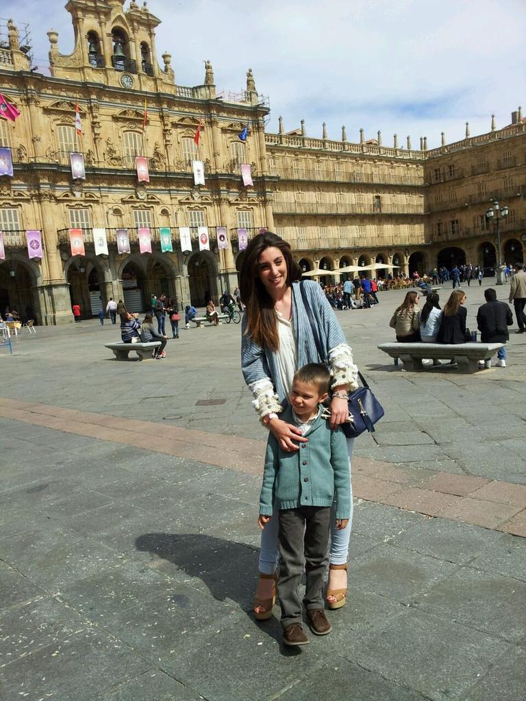 sandra vicente tweet media