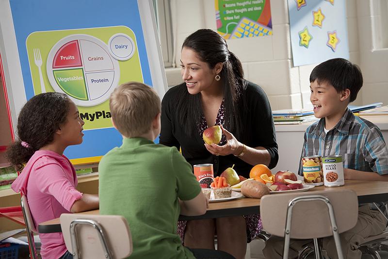 harrisonp21's tweet photo. It's National nutrition day check out this link! #profwriting9 http://t.co/MtoqUlkIat #growstrong http://t.co/ExF3AOcTX7”