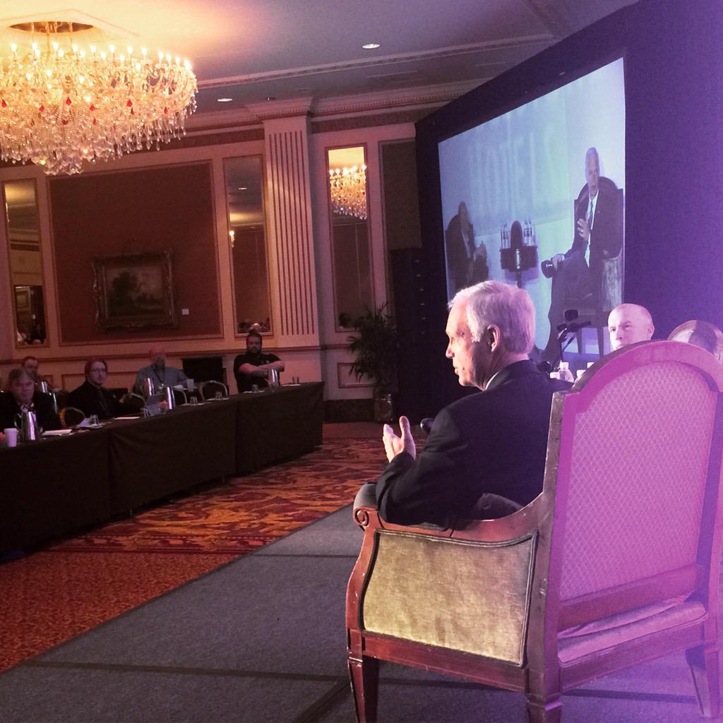 GoCobblestone's tweet photo. Surprise visitor at the #CobblestoneConference! http://t.co/nACIBrhiPF