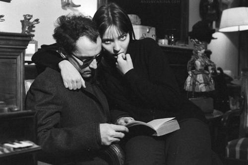 lecinema_'s tweet photo. Jean-Luc Godard and Anna Karina at home, 1963 http://t.co/s8yOlhLAB3