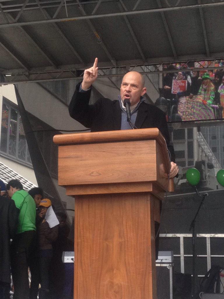 Gregglund's tweet photo. #InviteCuomo to understand - when he rips off schools we'll send him back to school. @BrianUFT @ABC7NY @Gregglund http://t.co/7ptYE8hyS5
