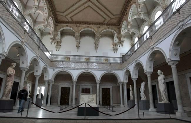 arabpress_eu's tweet photo. #Tunisia: riapre Museo del #Bardo dopo attentato http://t.co/Ru7o2J9rSj http://t.co/kzA8IX8kwd