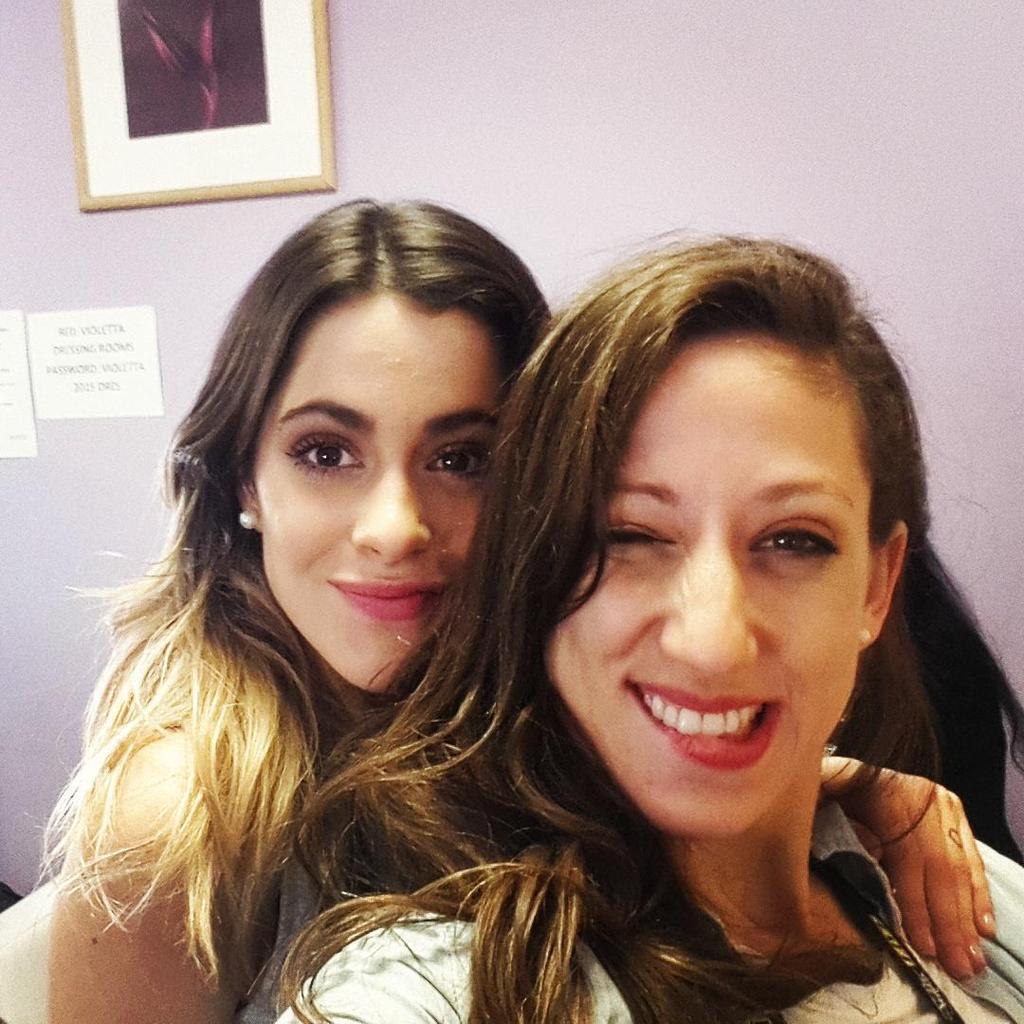 FCTiniMundial's tweet photo. Imagen!! @TiniStoessel Junto a @veronicapeskin, ayer 💕 http://t.co/gKAFlLbu7W