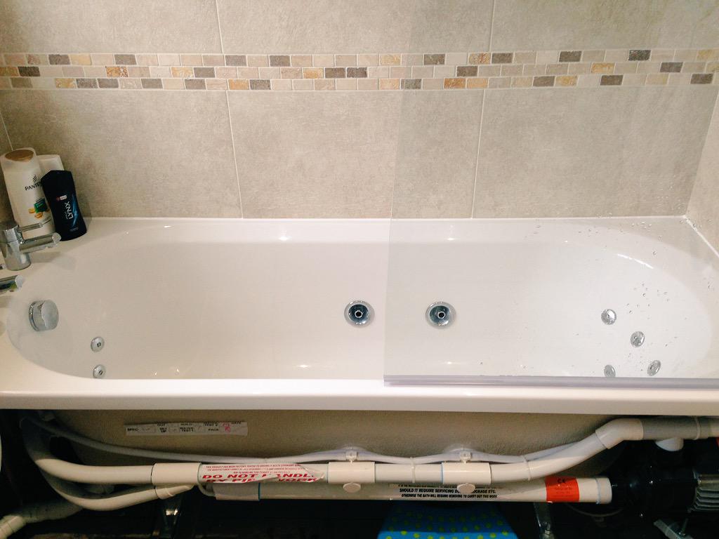 Bathroom finished in #Frome today #plumbing #heating #towelrail #basin #toilet #whirlpoolbath @UKBusinessRT