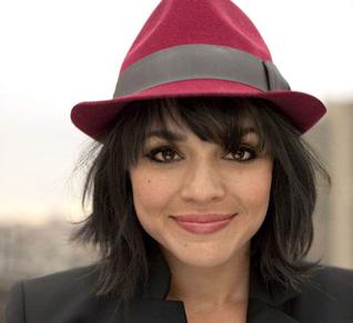   36 ans aujourd\hui. Happy birthday miss Shankar!>> 