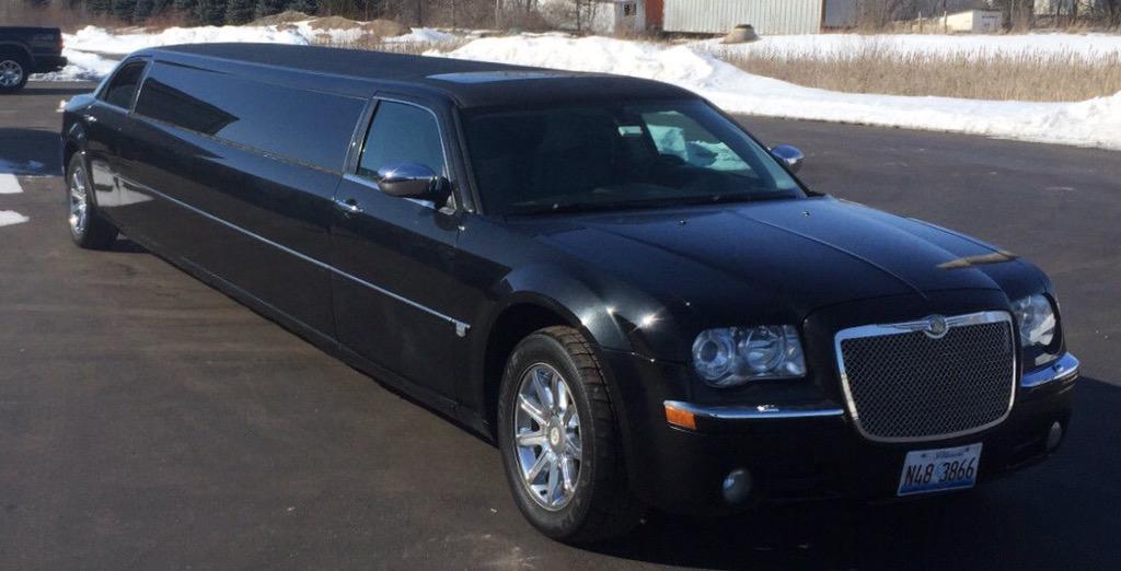 OxfordLimo's tweet photo. Prom season is upon us! Our Chrysler 300 limo is available for some prom dates..give us a call! http://t.co/Lgcy28ruy5