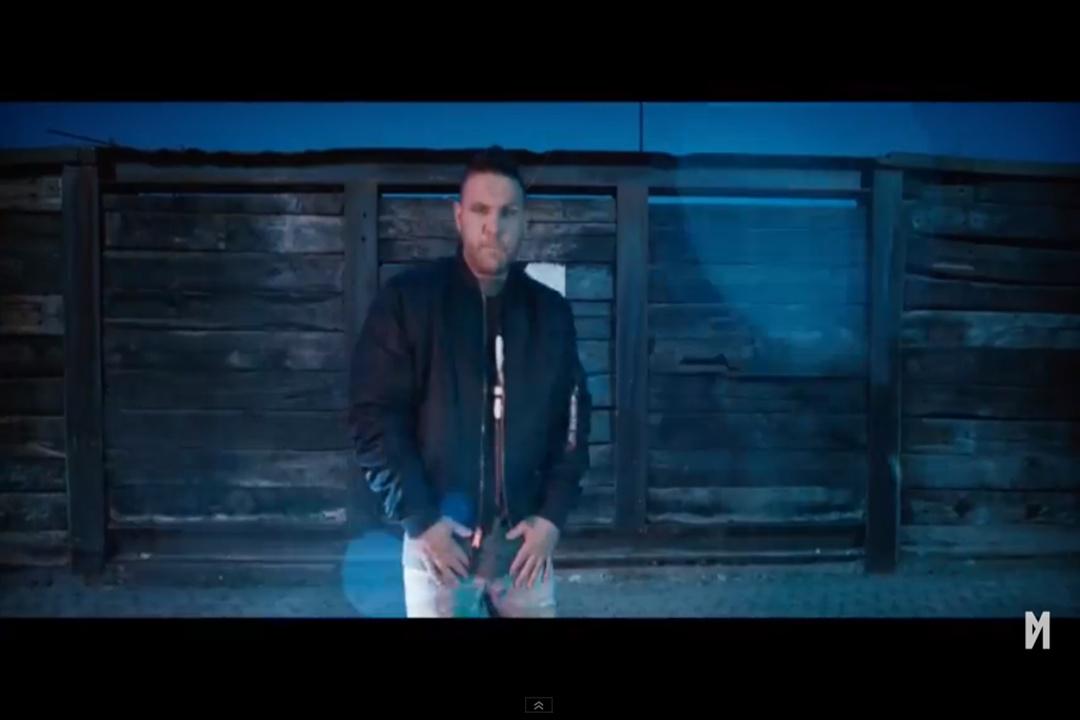 UpnDownTv's tweet photo. Fler - Badewiese Pt. 2 [Videopremiere] http://t.co/0SQz9aMa13 @FLER http://t.co/E40Fo3ZPud