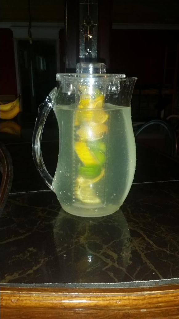 texxasgurl45's tweet photo. Fruit infusion pitcher I received for review purposes #amazonreview #bloggersunitedgroup http://t.co/NkCVJzhsT1