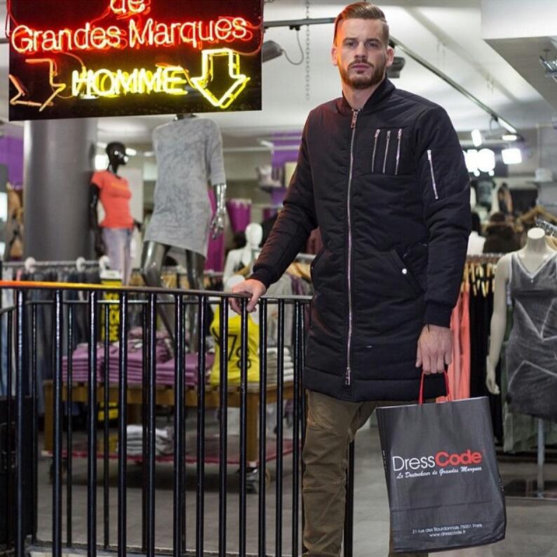 Ken1dy9's tweet image. Trop loin son style vestimentaire, trop beau gosse @raphou77