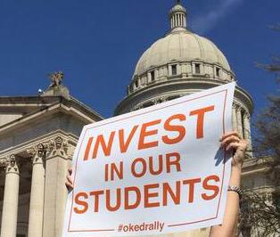 tgray1967's tweet photo. Great day for Education! Teachers continue to advocate for Yourselves and Your students with Legislators!#OKEDRally http://t.co/FV9aepZsJP