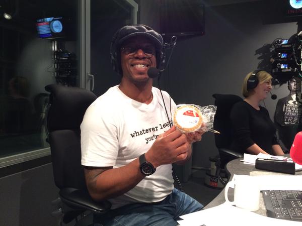 .<a href="/IanWright0/">Ian Wright</a> may've won league, FA Cup, Cup Winners' Cup - but can now add a hallowed Bakewell Tart from <a href="/TimDSamuels/">Tim D Samuels</a>