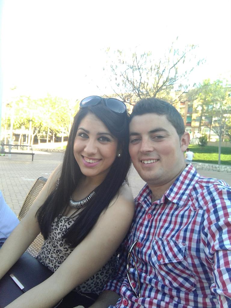 JesusN11's tweet photo. Lunes santo cordobes con mi guapa @AlmuSC http://t.co/SRlF6LmC16