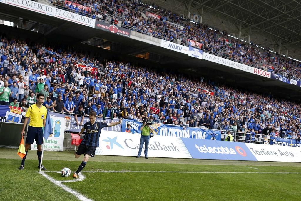 RealOviedo's tweet photo. ¡17.028 almas en el Tartiere! Mejor entrada de la jornada en España (datos @LaLiga) 
¡GRACIAS AFICIÓN!
#RealOviedo89 http://t.co/ddaQL3hSuk