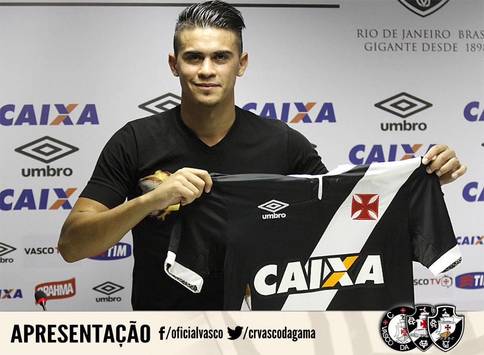 Emanuel Biancucchi é apresentado em São Januário vasco.com.br/site/noticia/d…