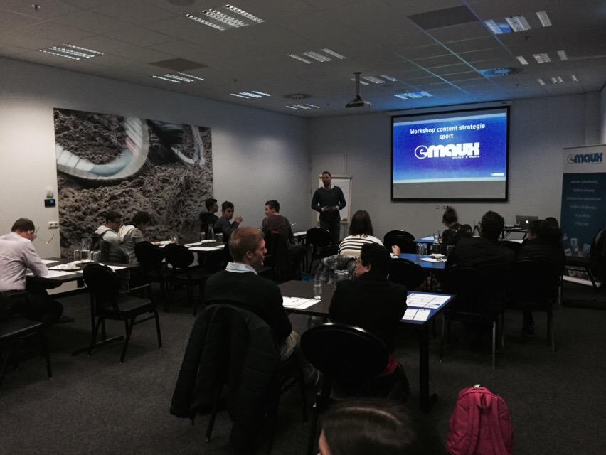 RoomG's tweet photo. Presentatie contentmarketing nr 2! ism @Emaux_Internet &amp; @RensBlom_Jump voor @TopsportLimburg #sportmarketing http://t.co/rGmc2E4LeG