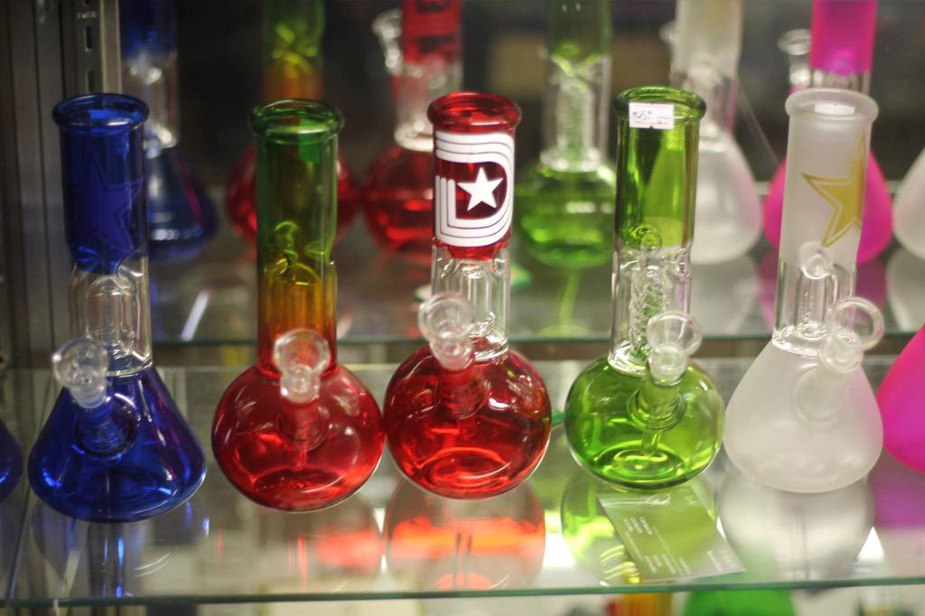 eshopsmokeshop's tweet photo. @SayCheese_TV we're Pro-Dallas! Check out our page on facebook, link in bio 🌞 http://t.co/sISAdTzahd