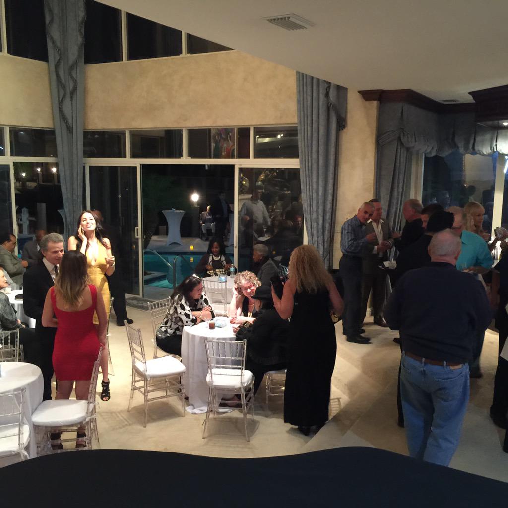 palmbeachlive1's tweet photo. Love This House @SusanCingari @PBIFF @twitter #PalmBeachLiveMagazine http://t.co/VERqz2Liwf