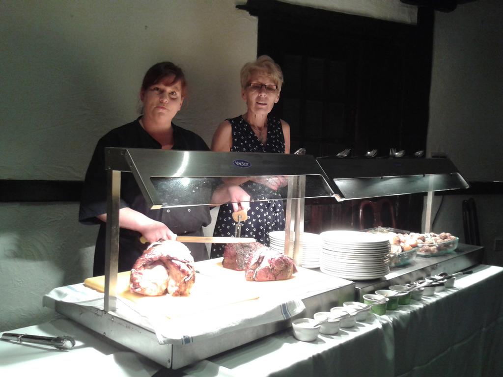 Just caught Yvonne and Julie serving up juicy meats #carvery