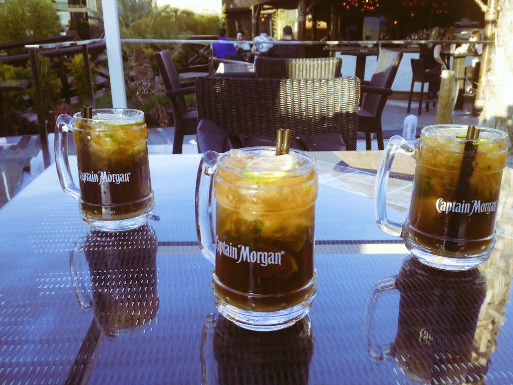 SandriMolinero's tweet photo. Mojitos @cristinachaves2  @MaeWestGranada http://t.co/RakXJTSeUh