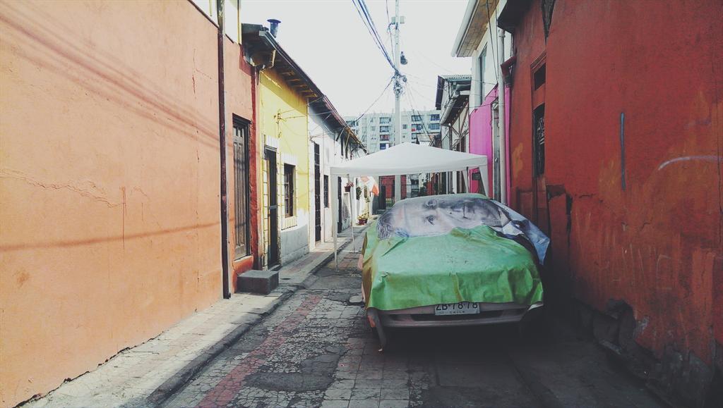 Como te pillo <a href="/marcelclaude/">Marcel Claude</a>