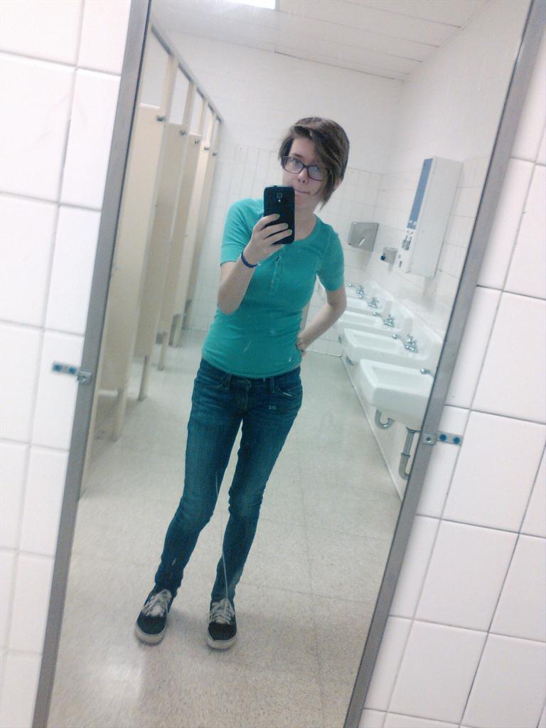 imsofafafab's tweet image. ugh , school is stupid :( save me from hell plz