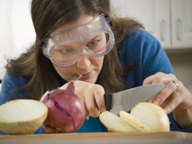 jiffington's tweet photo. @bigmonsterlove @uneamino @ihwright can't be taking any chances with that #onionchat http://t.co/Ca3y3k7wYm