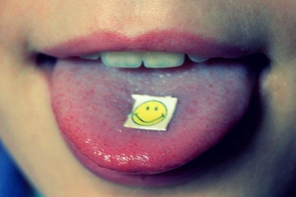 WorIdKnowledge's tweet photo. Drugs you won't believe used to be legal... http://t.co/0QvAHbyXtX http://t.co/LhXozko3od