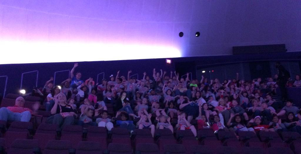 3rdDualSTEM's tweet photo. We had a great day of learning @ FW Museum of Science &amp; History! ¡Fue un día fantástico de aprendizaje! #cancubs http://t.co/1hpXcw5Aqp