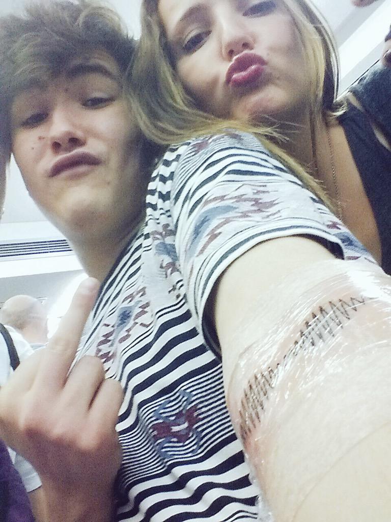 adellla's tweet photo. Bienvenido al club de los tatuajes @MatthewRodGan http://t.co/qyPnqP5qwD