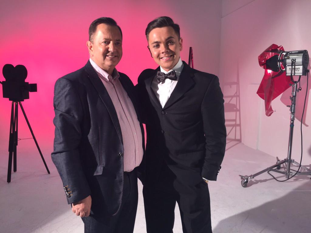 On set with the wonderful <a href="/therealRayQuinn/">Ray Quinn</a> for <a href="/JudyGarlandShow/">Judy Garland Show</a>
