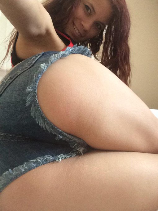 Back at it! http://t.co/k47SqLwryx http://t.co/jTP8mxTuQI<a href="/tag/mirrormonday"class="tags"><span>#mirrormonday</span></a><a href="/tag/tits"class="tags"><span>#tits</span></a>