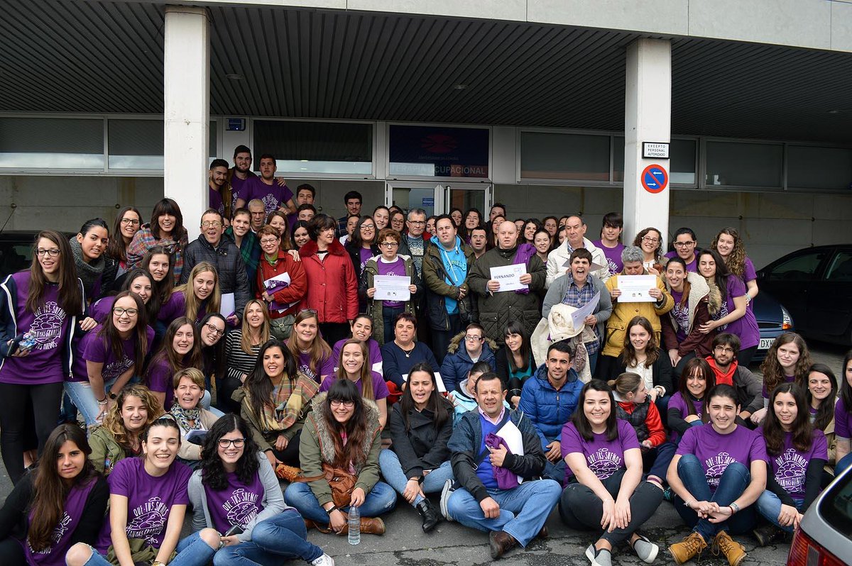 NosWhyNot's tweet photo. Visita Univ Terapia Ocupacional A Coruña @Aspronaga @BetaniaGroba 
Photo: Rafa Nuca/ @NosWhyNot http://t.co/uE2wJsIN68