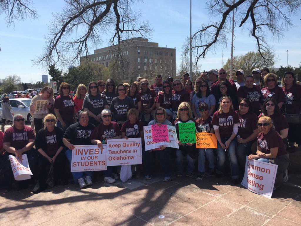 akfranke's tweet photo. Nowata teachers, staff and administrators rallied at the Capital today. #OKEDRally http://t.co/3ppbbsMppa