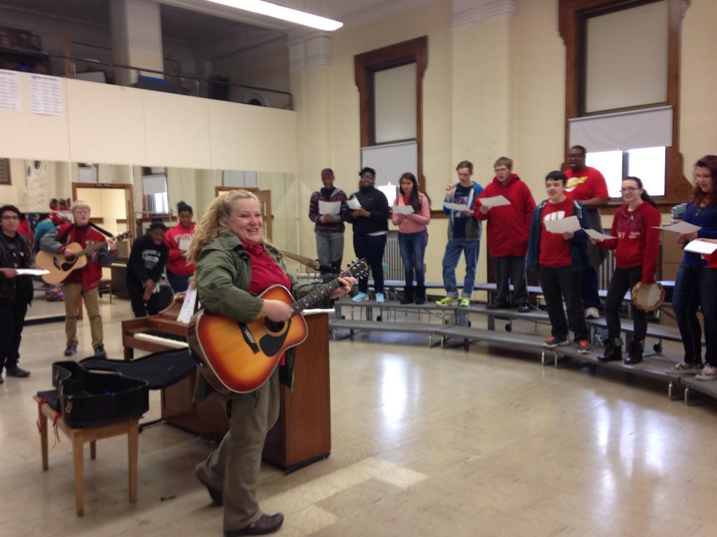 REAInfoCenter's tweet photo. Choir students getting fired up for the march! #solidarityinsong http://t.co/0J2nN09305