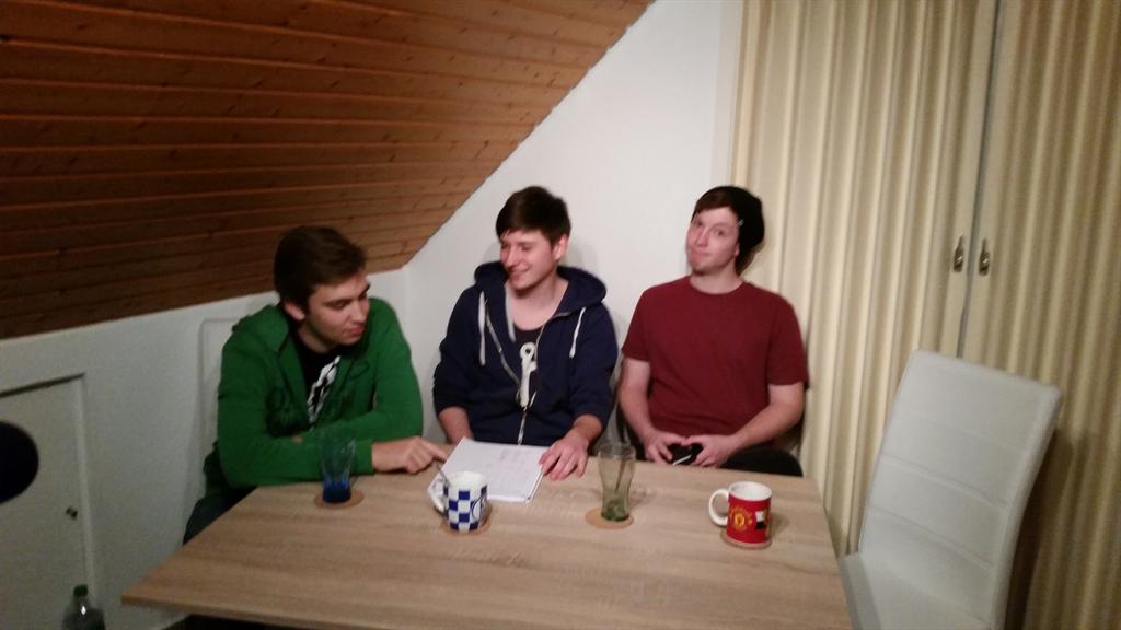 nicowrz's tweet photo. Die Diskussion geht weiter :D @SpoJournalisten @BBcheler @trundle7 #Fußballtalk http://t.co/hY9bEbVKsh