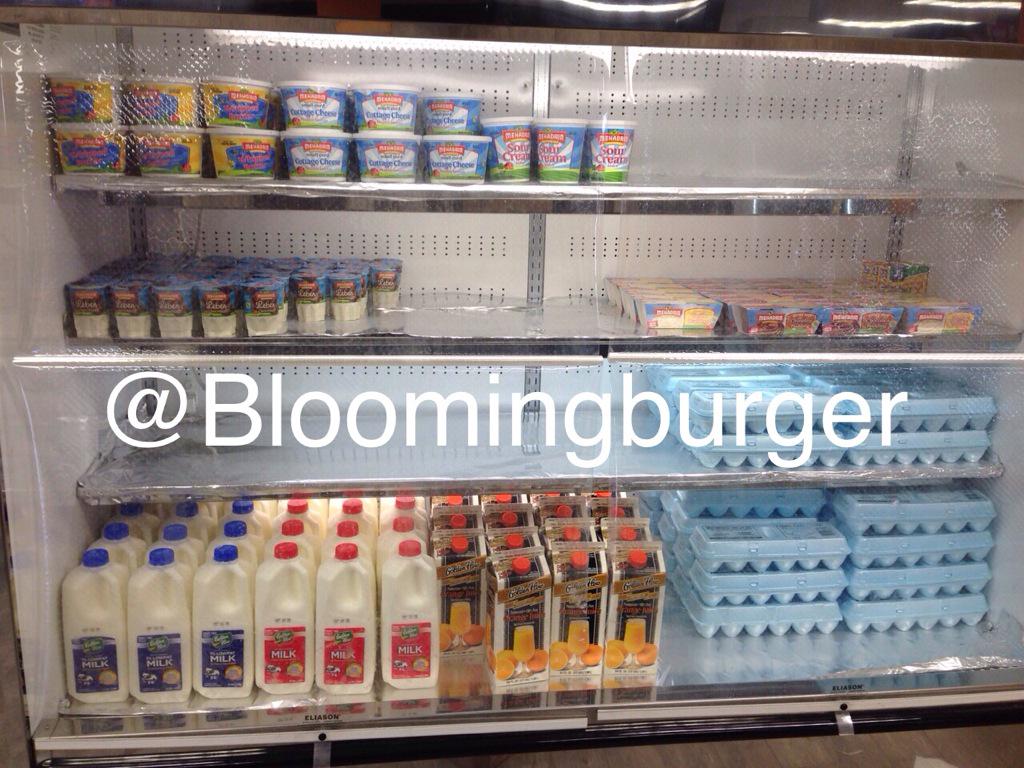 Bloomingburger's tweet photo. Breaking: Grocery in Bloomingburg is already Open to the Public with Kosher L'Pesach products. See Photos: http://t.co/8NnacgqbN8