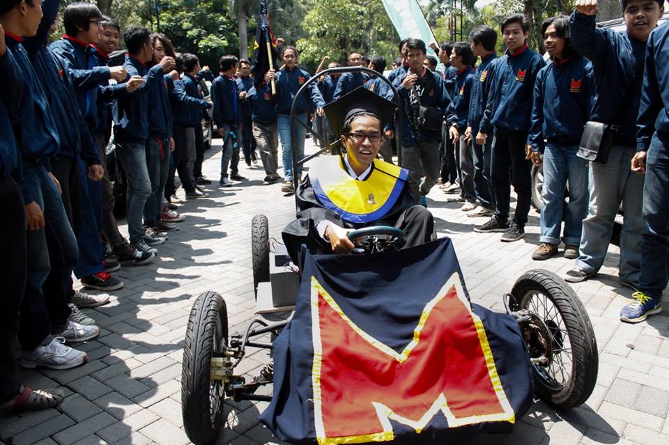 Penyambutan Wisudawan teknik mesin FT-UB bersama KBMM