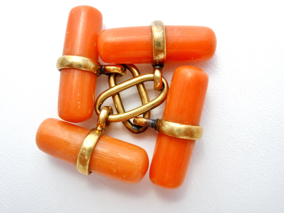 JewelryLadyChic's tweet image. #PleaseRetweet Victorian 14k gold cufflinks ebay.com/itm/Coral-Cuff…? #gotvintage #alexamigos #love #tbt #fashion