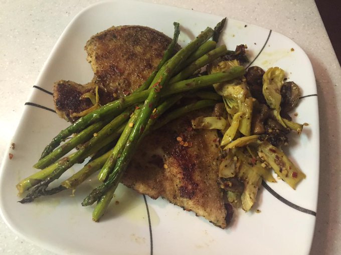 Dinner is finally ready!!!! http://t.co/S8CdlCcH70<a href="/tag/disney"class="tags"><span>#disney</span></a><a href="/tag/cinderella"class="tags"><span>#cinderella</span></a><a href="/tag/sundayfunday"class="tags"><span>#sundayfunday</span></a>