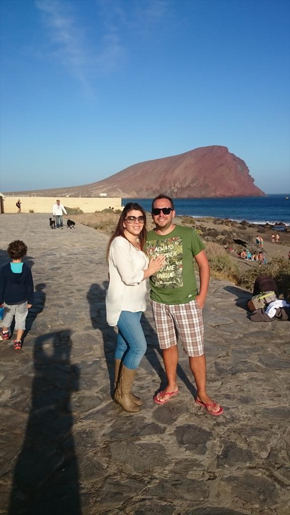 RaycoAythami's tweet photo. Montaña Roja #chiringuito http://t.co/ijrgvlbsHo